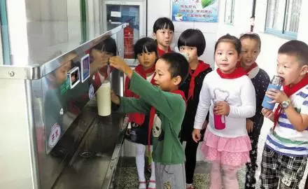 直飲水機覆蓋海鹽義務教育學校