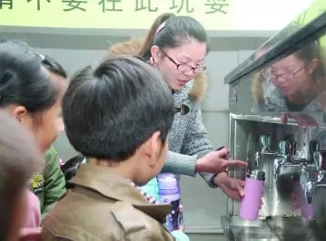 朱店小學校園直飲水機